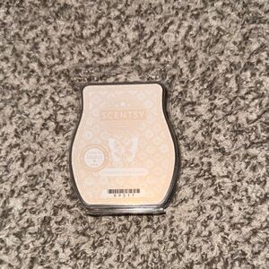 Scentsy — Cinnamon Buttercream Wax Bar
